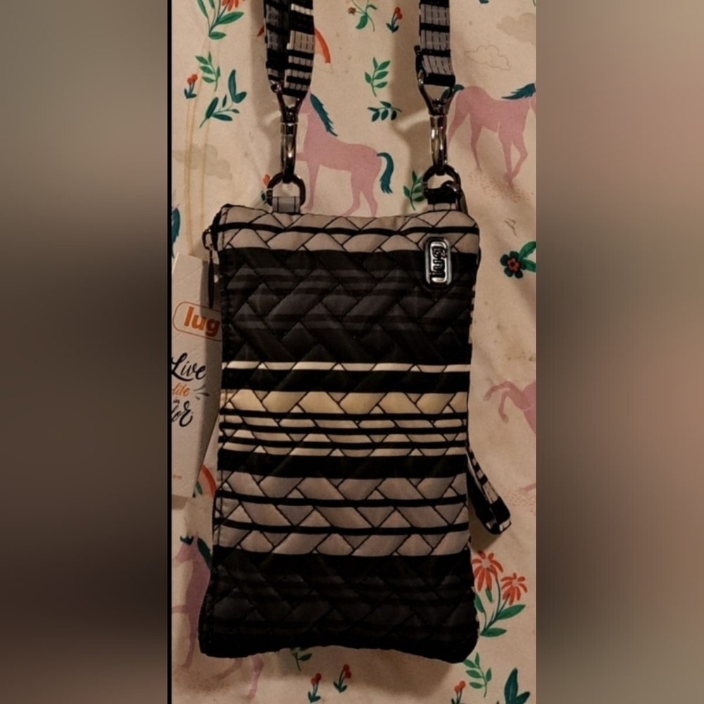 NWT Lug Peekaboo Love Stripe Black & Grey Nylon Causal Crossbody Wristlet Purse